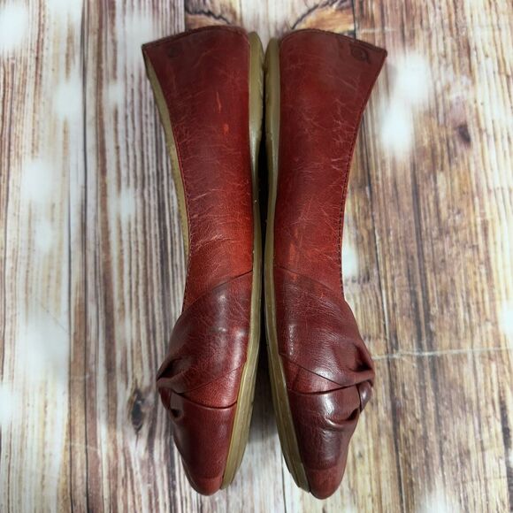 Born LILLY Womens Size 8 Red Leather Ballet Flats Shoes Slip On Loafers - Picture 7 of 13
